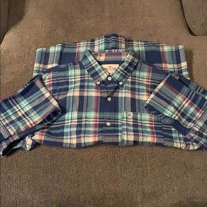 Men’s plaid button down shirt